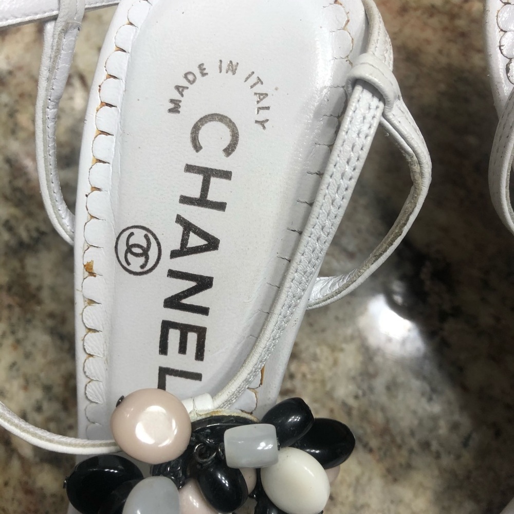 Vintage Chanel Logo heels sandals - Picture 7 of 14
